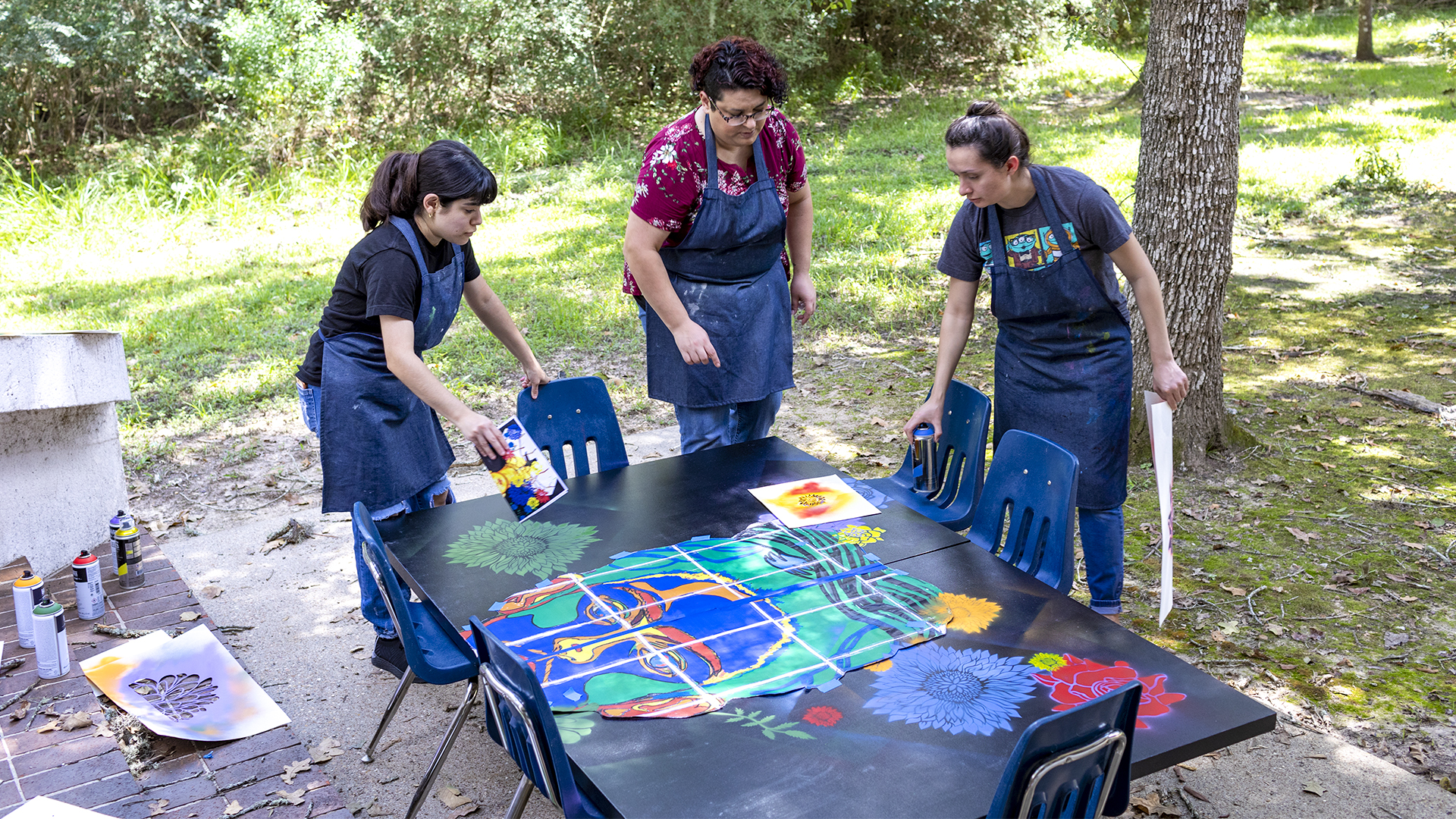 UHCL Students Outdoors